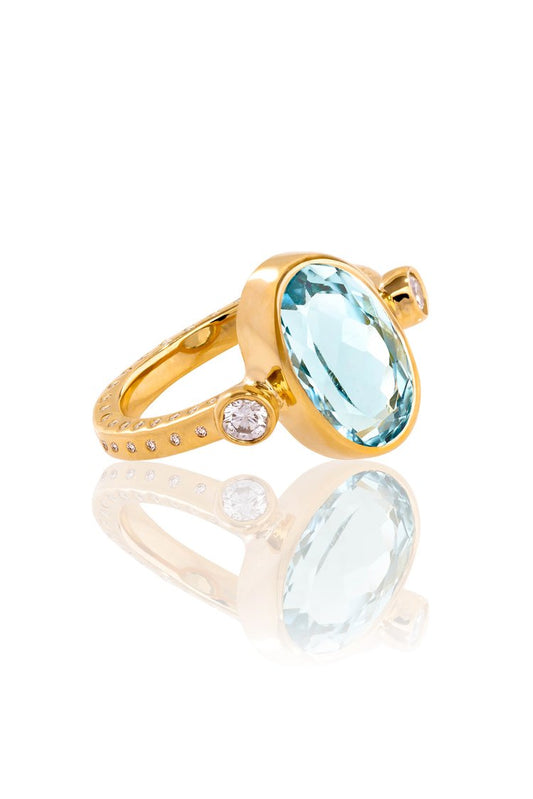 Gold & Aquamarine Ring